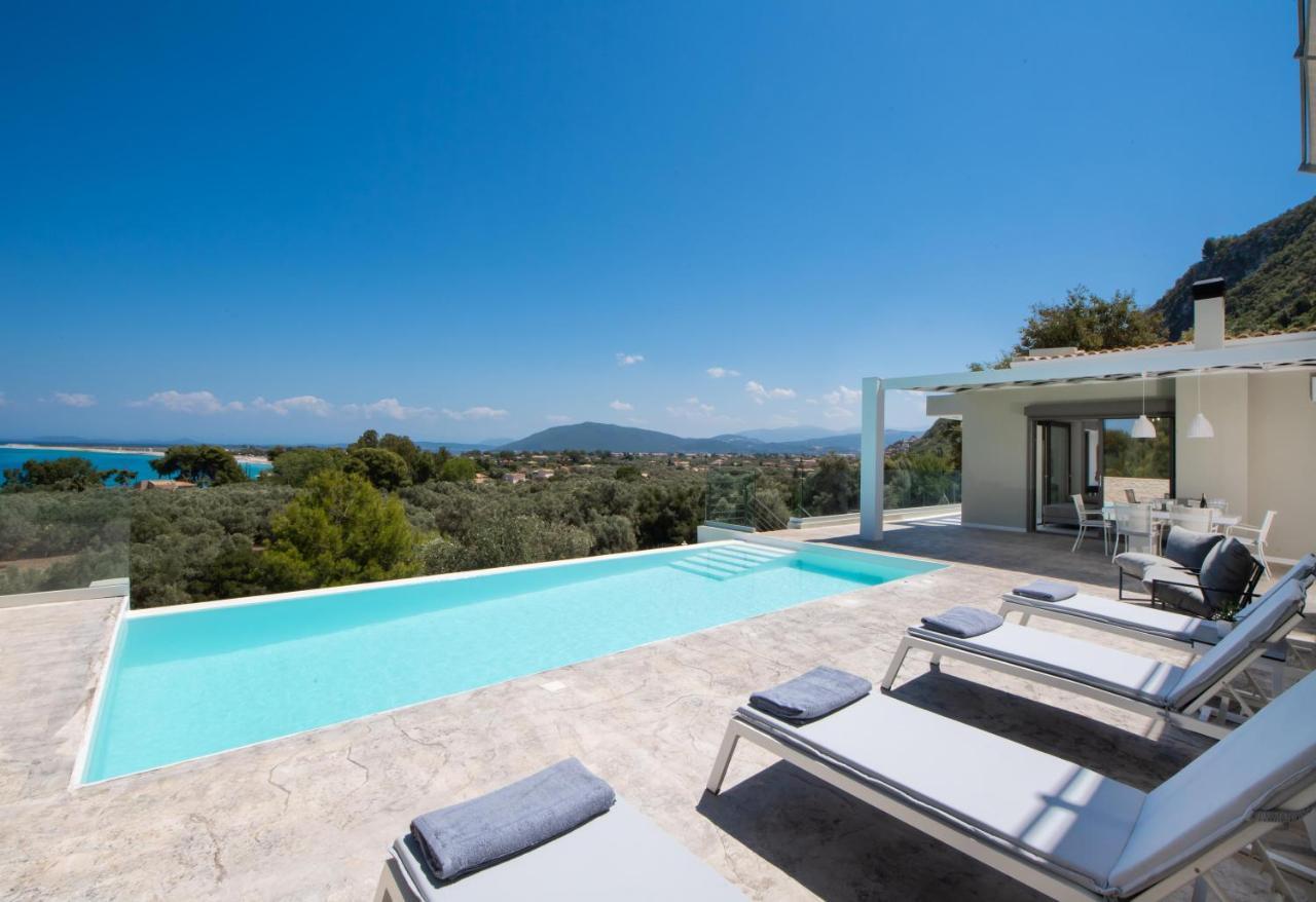 Anthos - Fresh Modern Villa, Pool, Close To The Villa *